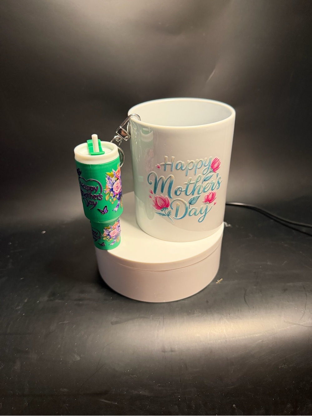 Happy Mother's Day White Floral Mug with Green Keychain Tumbler Charm